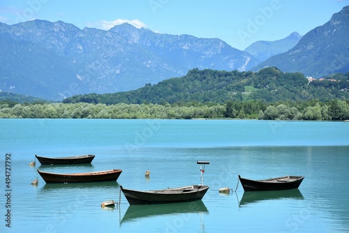 Lago di santa croce provincia di belluno © maurizio