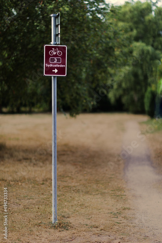 limit sign on road