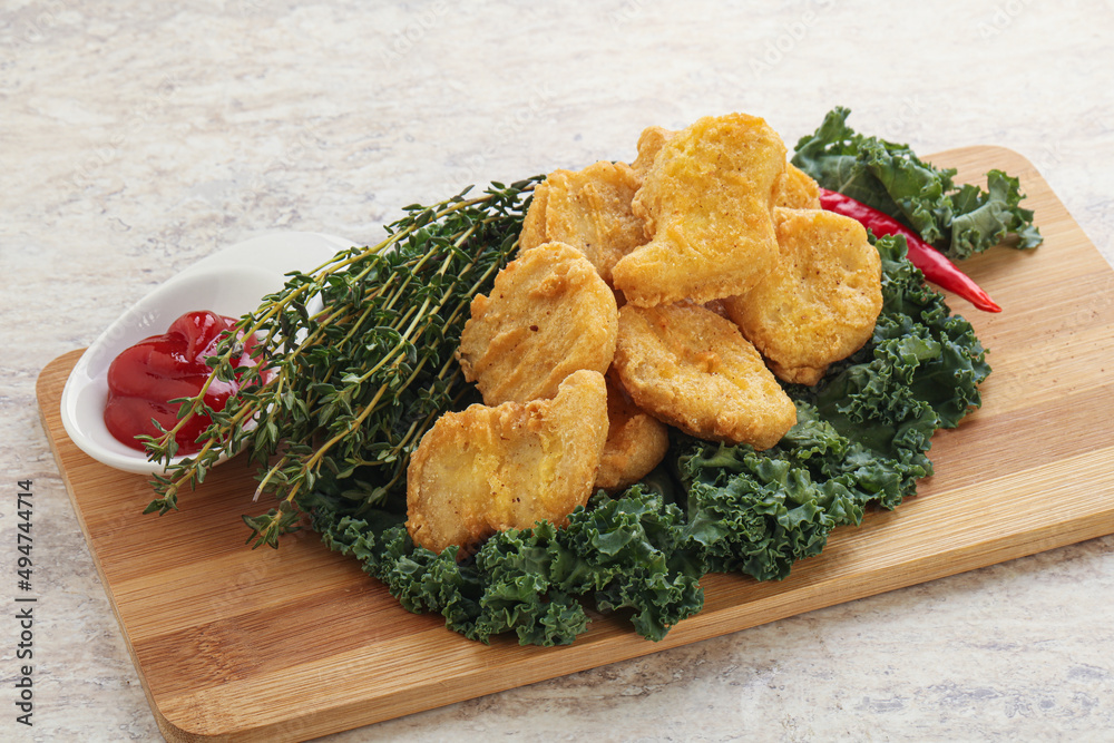 Crispy chicken nuggets with tomato ketchup Crispy chicken nuggets with tomato ketchup