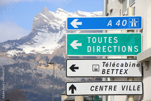 A40. Toutes Direction. Télécabine. Bettex. Centre-Ville. Panneau routier. Saint-Gervais-les-Bains. Haute-Savoie. Auvergne-Rhône-Alpes. Haute-Savoie. France.