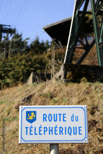 Route du téléphérique. Plaque en métal. Saint-Gervais-les-Bains. Haute-Savoie. Auvergne-Rhône-Alpes. France...