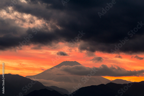 富士山と夕焼け © Hideaki Watanabe