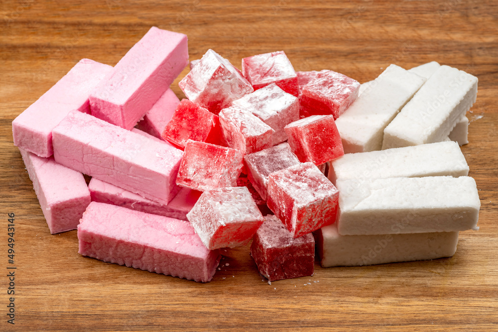 Jelly bites sweet, fruit flavoured confectionery coated with powdered