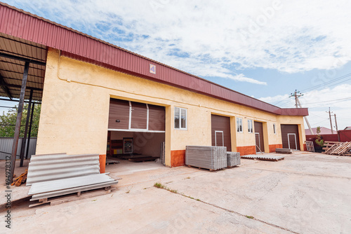 large rolling industrial doors