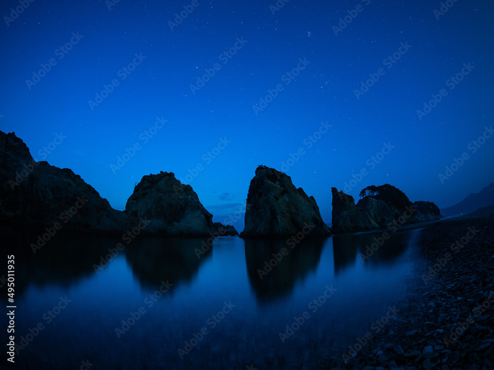 夜明け前の浄土ヶ浜 夜明け前の浄土ヶ浜