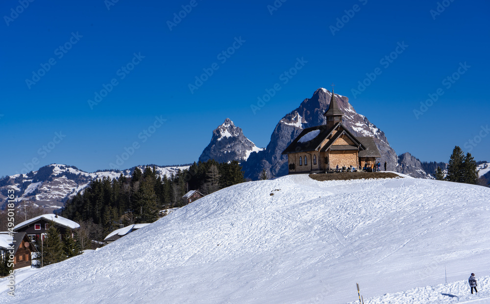 Winter sports on Mount Stoos, Authentic and genuine, the villages of the Stoos-Muotatal region offer a variety of ways to take a break from everyday life and enjoy your holiday. Whether on the Stoos Winter sports on Mount Stoos, Authentic and genuine, the villages of the Stoos-Muotatal region offer a variety of ways to take a break from everyday life and enjoy your holiday. Whether on the Stoos