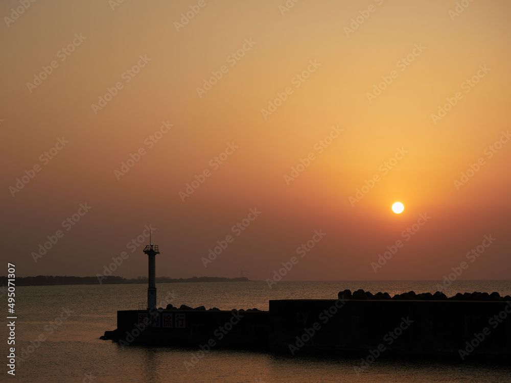 3月（春） 宮崎漁港（富山県朝日町）からの夕日