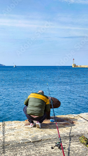 man fishing in the méditerranéen sea