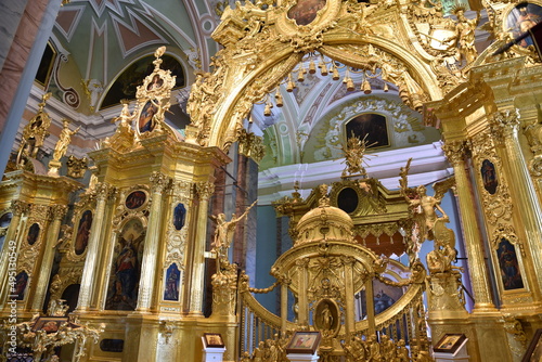 Décor baroque de la cathédrale Paul et Pierre de Saint-Pétersbourg, Russie 