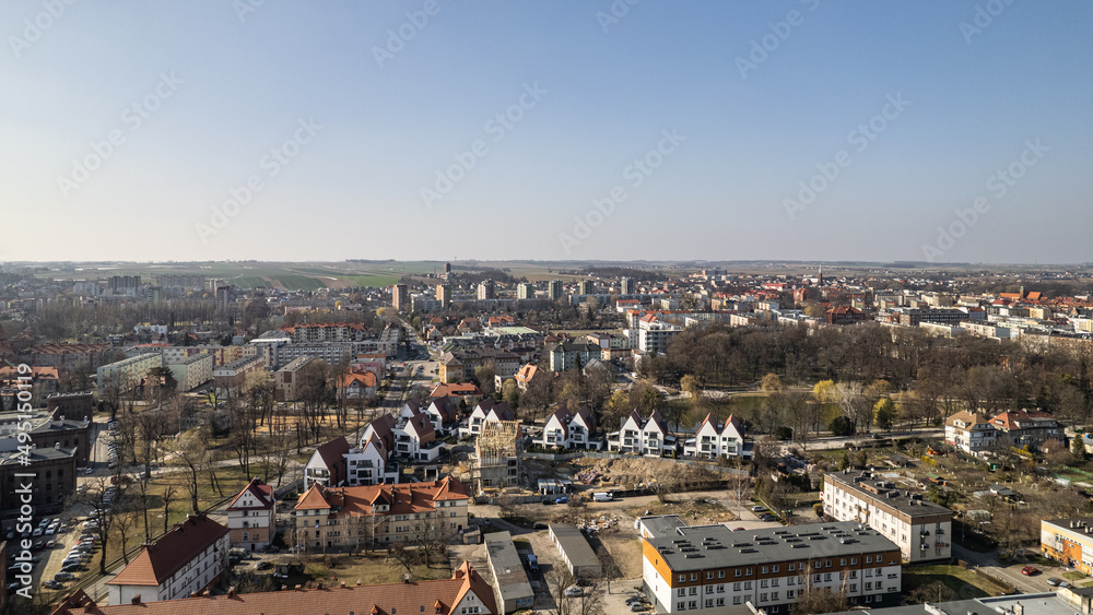 Fototapeta premium Racibórz - Krajobraz miasta na śląsku z lotu ptaka dron