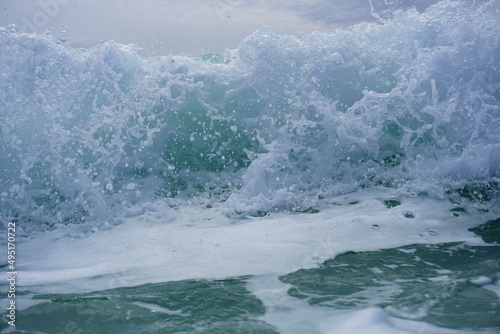wave of water