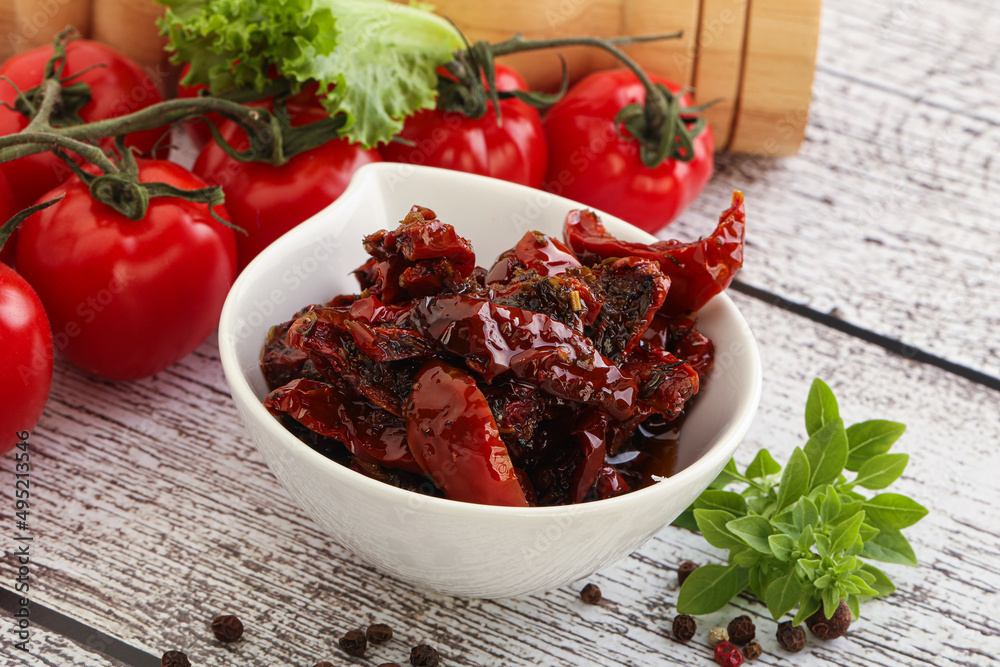 Sun dried tomato with olive oil Sun dried tomato with olive oil