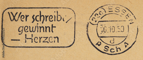 briefmarke stamp vintage retro alt old gebraucht used frankiert cancel papier paper slogan werbung wer schreibt gewinnt herzen hearts liebe essen 1950 oktober post letter mail brief frankierung photo