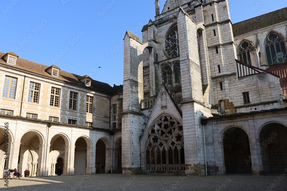 L'abbaye Saint Germain, vue de l'extérieur, ville de Auxerre, département de l'Yonne, France