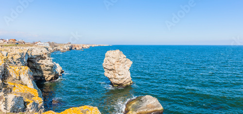 Felsklippen von Tyulenovo an der Bulgarischen Schwarzmeerküste