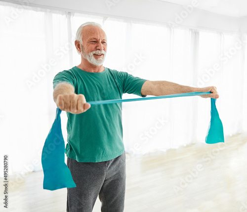Canvastavla senior stretching exercise training rehabilitation physiotherapy treatment spor