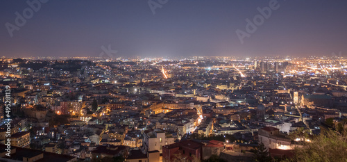 panorama de la ville de Naples la nuit