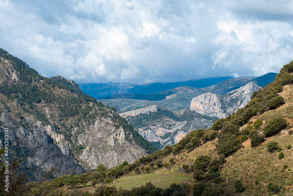 Fototapeta premium montagne, Sierra de Boumort, Réserve Nationale, Catalogne, Espagne
