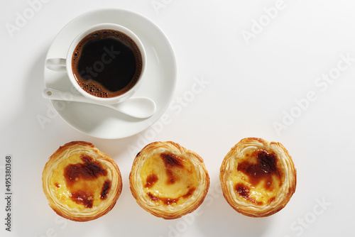 Pastel de nata and coffee