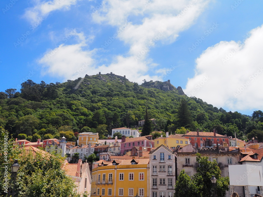 La ciudad de Sintra y su peculiar y bonito palacio. Portugal.