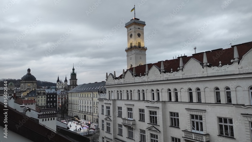 Obraz premium Panoramic view of the old city, ukraine, lviv, buildings, landmark. a photo
