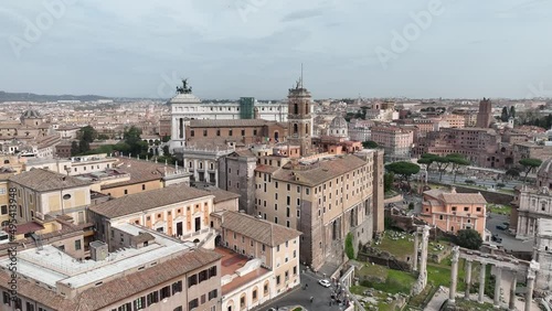 Roma, il Campidoglio con vista sul Foro Romano. 
Veduta aerea sul campidoglio che affaccio sui resti del foro Romano. photo