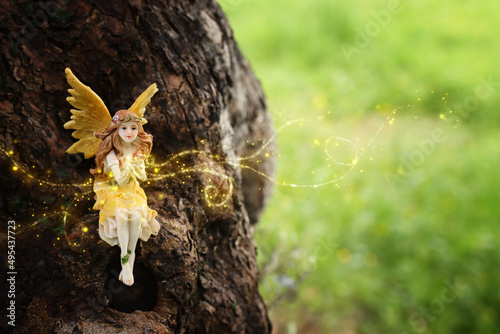 Konstfotografi image of magical little fairy in the forest