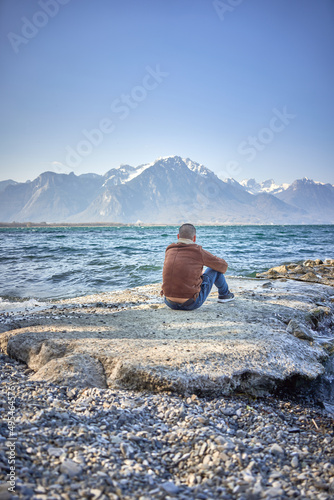Ugly man enjoyed in lake and mountain at switzerland © Swiss-Discovery