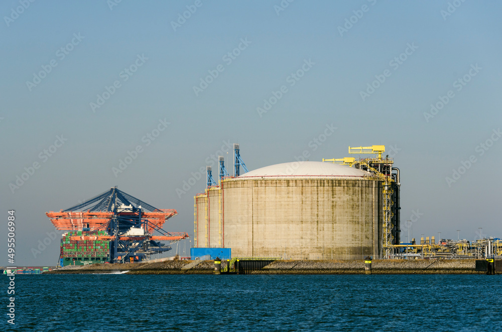 Storage tanks at GATE LNG terminal, Rotterdam, Netherlands Storage tanks at GATE LNG terminal, Rotterdam, Netherlands