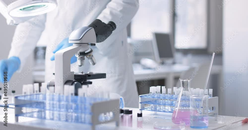 Medical researcher working in the laboratory