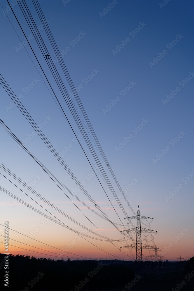 Energiekriese, Erneuerbare Energie, Stromtrasse, Strommast Energieversorgung, Stromausfall, Blackout
