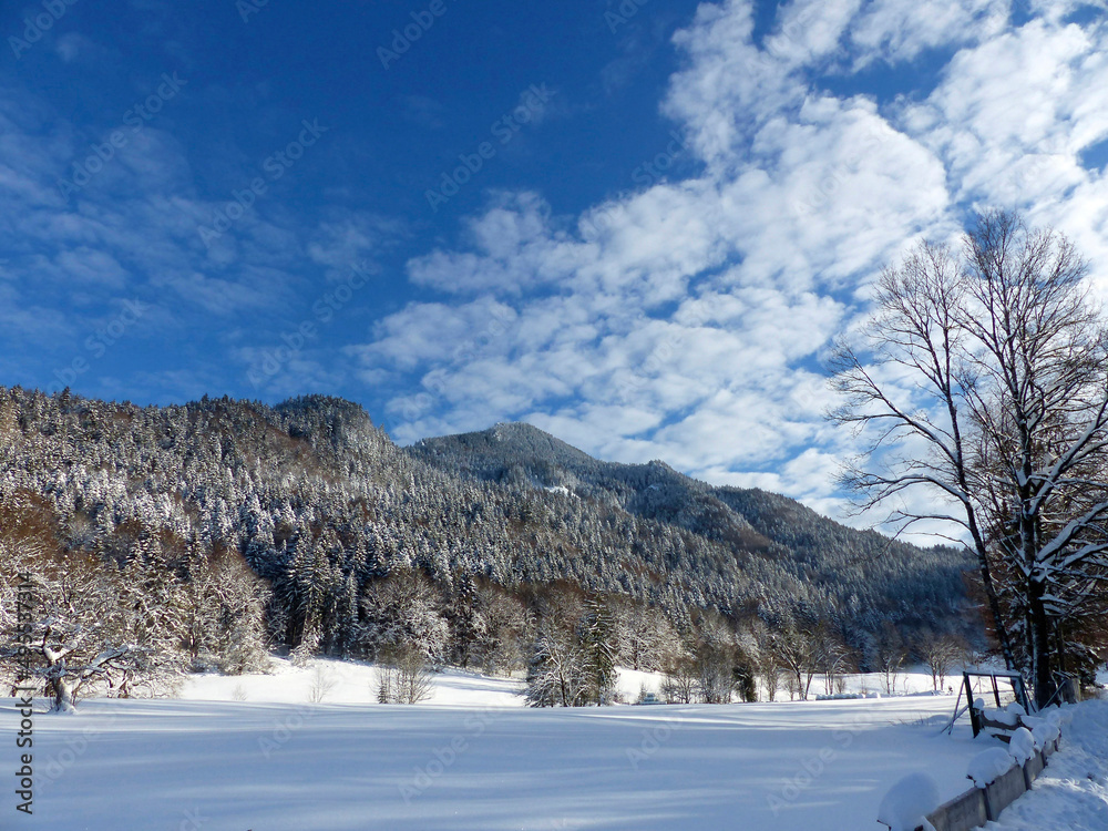 Winter hiking tour to Seekarkreuz mountain and Lengrieser hut, Bavaria, Germany