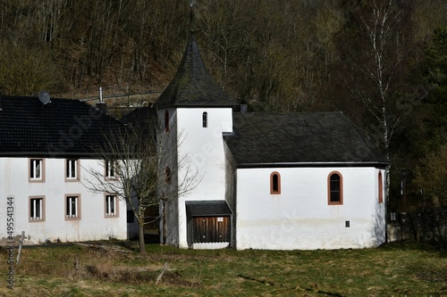 Brigidakapelle mit Wiese in Kronenburg / Eifel photo