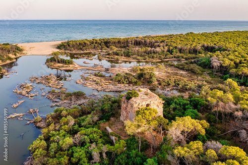 TorreMattoni (Ginosa Marina, Puglia) vista dal drone in estate