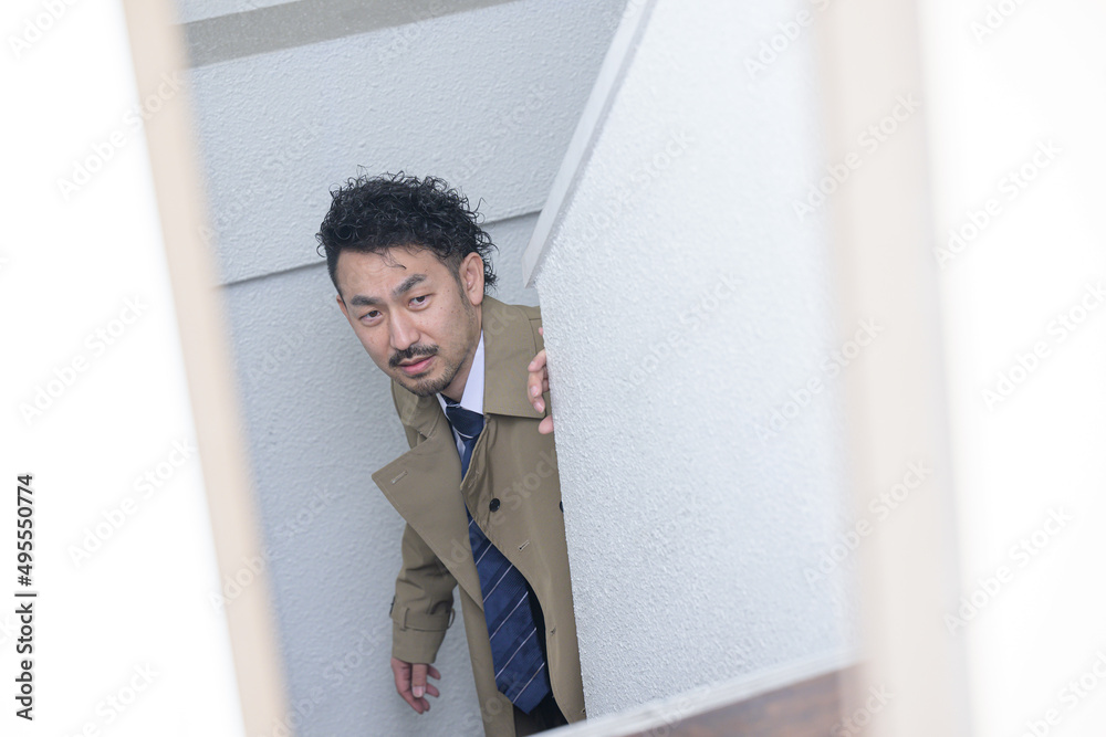 Fototapeta premium 探偵や刑事の追跡風写真