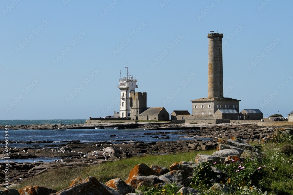 Fototapeta premium la côte rocheuse à Penmarc'h dans le Finistère