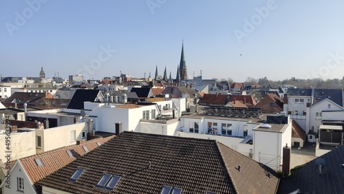 Innenstadt on Oldenburg i. O. an einem wolkenfreien Sommertag