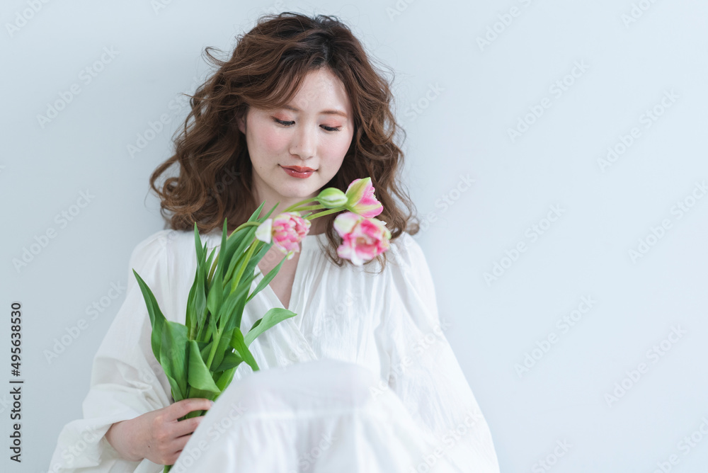 花嫁ヘアメイクをした女性 花嫁ヘアメイクをした女性