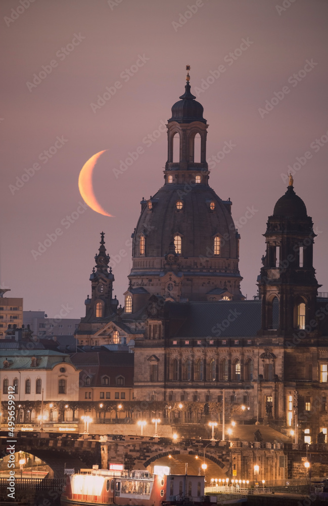 Mondaufgang in Dresden 