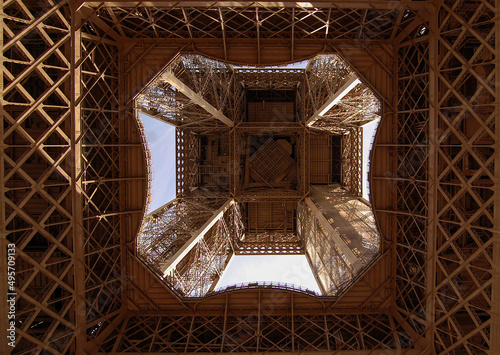 eiffel tower seen from below