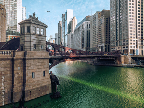 One of the many drawbridge's spanning the Chicago River with a bird in flight. (ID: 495712346)