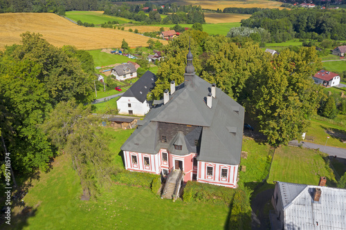 The rural Baroque chateau Vyklantice is located in Stare Vyklantice, a local part of the village Vyklantice, in the district of Pelhrimov. It is protected as a cultural monument of the Czech Republic photo