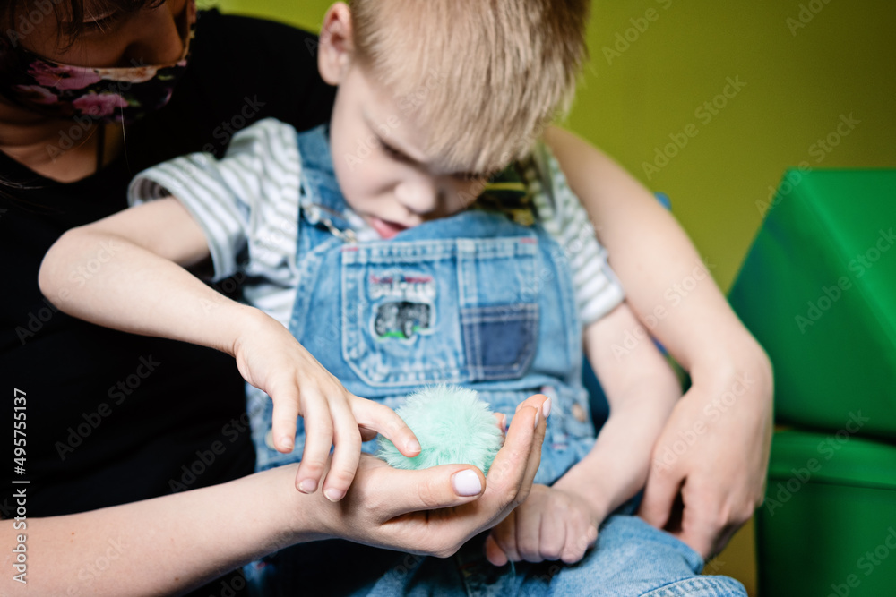 Sensory Play for Kids with Special Needs. Help and Activities for kids