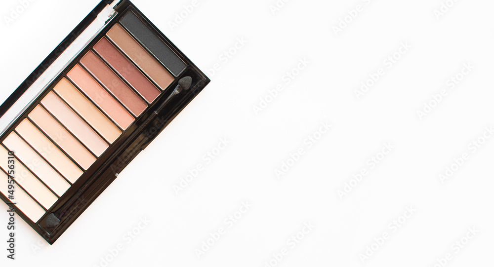 Make up palette set. Professional multicolor eyeshadow palette. Makeup. Professional multicolor eyeshadow make-up palette background. Banner. Make up palette set. Professional multicolor eyeshadow palette. Makeup. Professional multicolor eyeshadow make-up palette background. Banner.