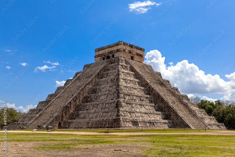 Kukulkan Pyramid, El Castillo, Chichen Itzá