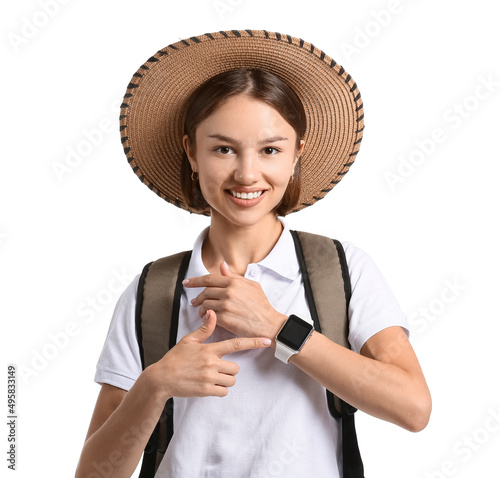 Female tourist with smartwa...