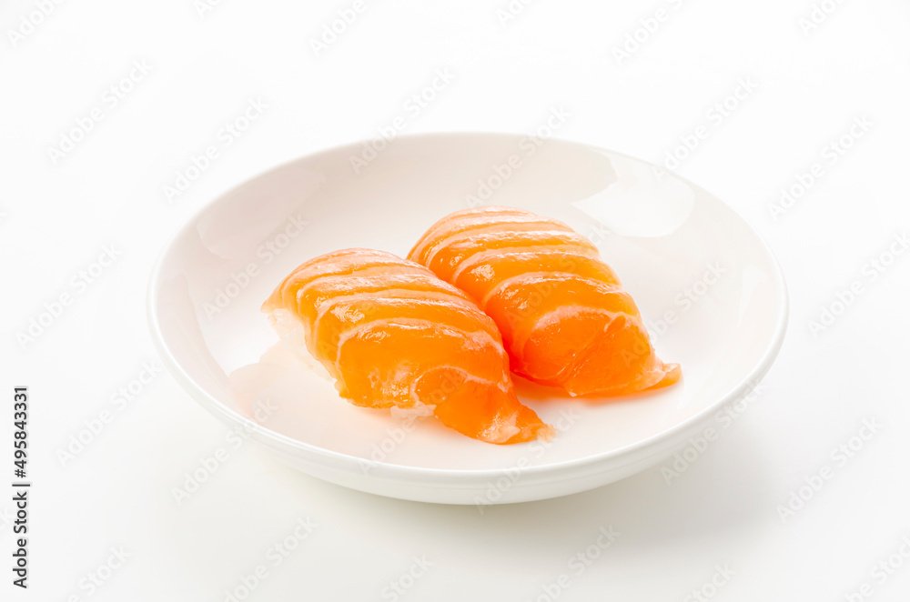 生サーモンの握り寿司