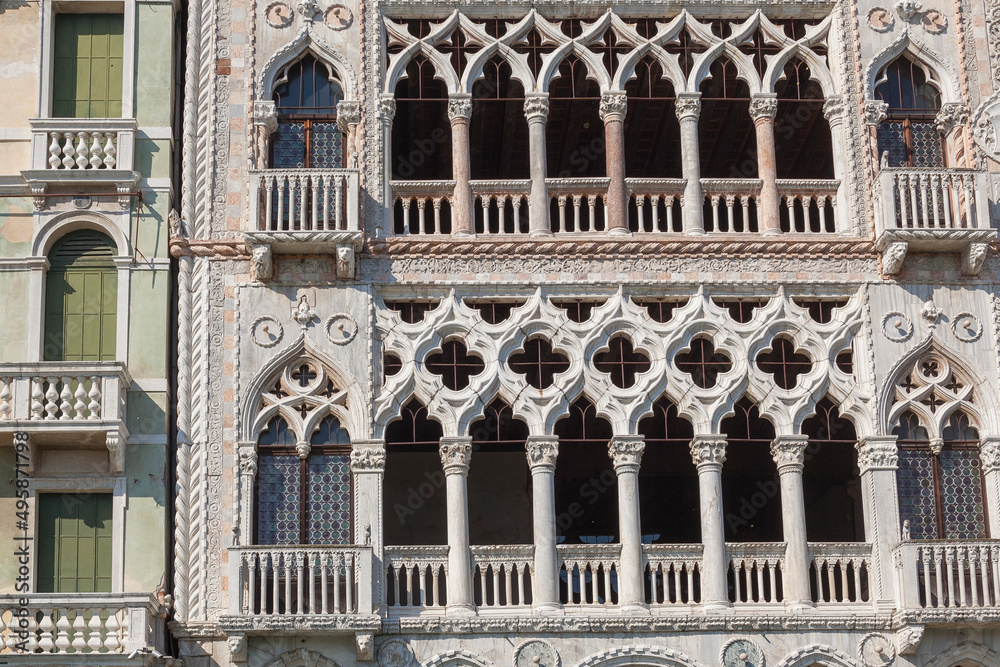 Venezia. Dettaglio della facciata gotica della Cà D' Oro