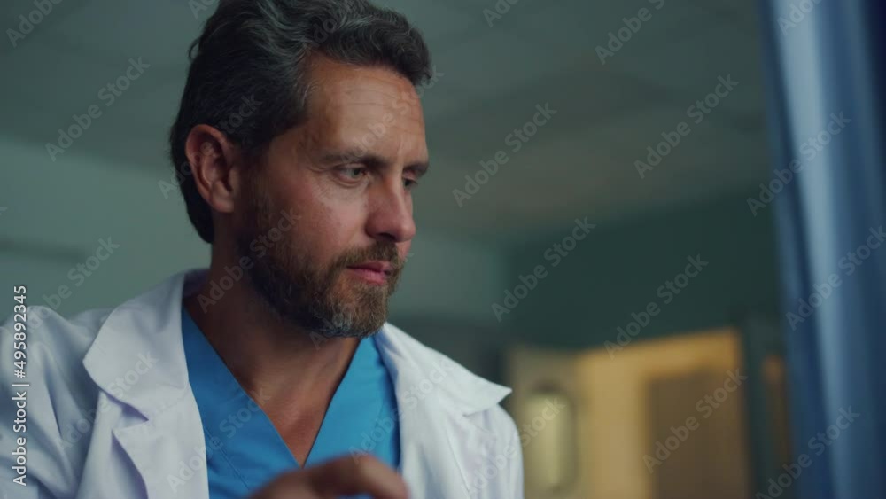 Therapist visit patient in clinic ward portrait. Medical examination in hospital Therapist visit patient in clinic ward portrait. Medical examination in hospital