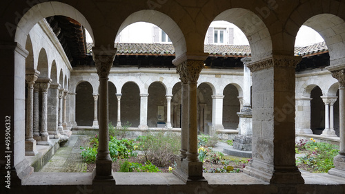 L'abbaye de Saint-André-le-Bas de Vienne est une abbaye située à Vienne en Isère. Son cloître roman le plus complet de Rhône-Alpes a été construit au milieu du XIIe siècle.